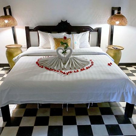 Petit Villa Boutique & Spa Сиемрип Экстерьер фото